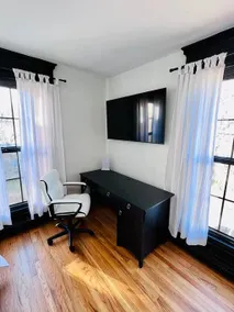 Romantic apt:West End +parking - Image 5