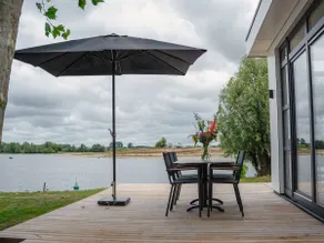 House in Arnhem with Rhine Views - Image 5