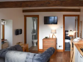 Pear Tree Barn - Image 5