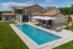 Villa avec terrasse, sauna et barbecue | Vue piscine - Image 3