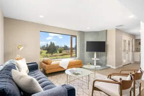 Magnificent New Build w/ Views of Golf Course - Image 4