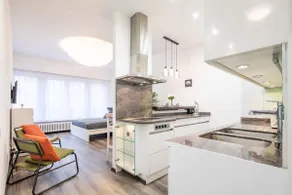 Spacious, unique Buda Home - Image 4