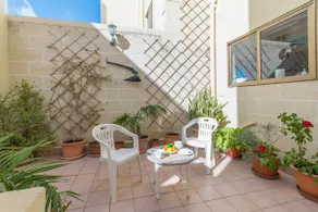 Well Located Townhouse & Courtyard Kalka - Happy Rentals - Image 3