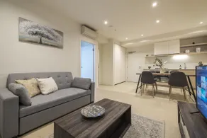 Brand new 2BR2BA Caulfield parkbalcony poolgym - Image 2