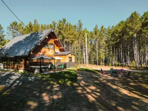 Round wood, spa, lake, volleyball, and more - Image 3
