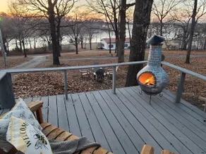 Lake Views & Fall Colors | Cozy Cottage + Kayaks - Image 4