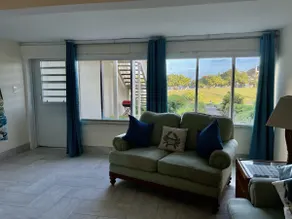 Beautifully Renovated and Steps to Sapphire Beach - Image 4