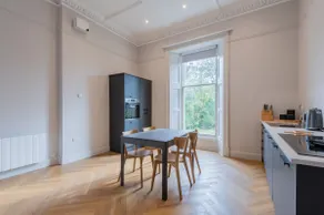 Priorsgate | Lumsden Apartment - Image 5
