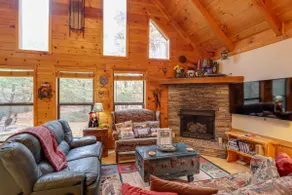 'Creek Bend Escape' w/ Hot Tub + River Views! - Image 4