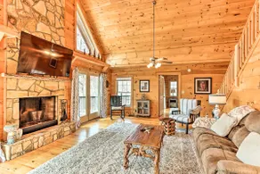 Deck & Game Room: Blue Ridge Mountain Cabin! - Image 4