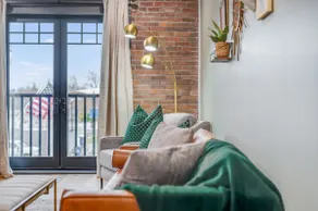 Modern in Heart of Downtown-Balcony - Image 4