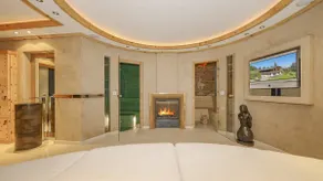 Chalet Bockberg Ski in - Ski out & Whirlpool in Kitzbühel by ONE VILLAS - Image 4
