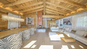 Chalet Bockberg Ski in - Ski out & Whirlpool in Kitzbühel by ONE VILLAS - Image 3