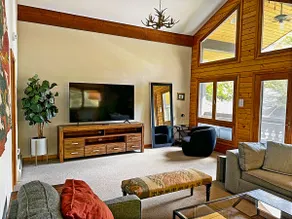 7 Bed Smoky Mountain Lodge | Spectacular Views! - Image 4