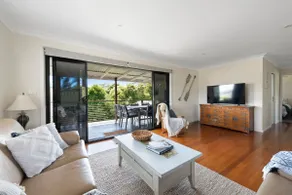 Barefoot Beach House Narrawallee - Image 4