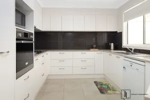 Single-Level Home Steps to Beach Simply Sylvan - Image 4