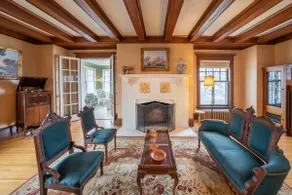 Perry Mansion: 1900s restored beauty near DTSF - Image 4