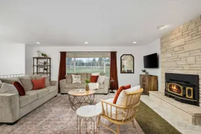 Sensational Estate, Pet Friendly, Games and BBQ - Image 5