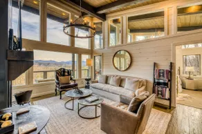 Luxury Mountaintop Cabin · Hot Tub & Ping Pong - Image 4