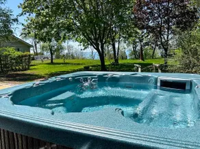 Bluewater Sunset - Private Lake Access, Hot Tub - Image 2