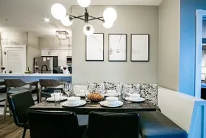 2 Br Seneca Condo 200 Beautiful Vista Views - Image 3