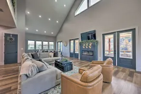 Lavish Riverfront Escape w/ Gas Grill! - Image 5