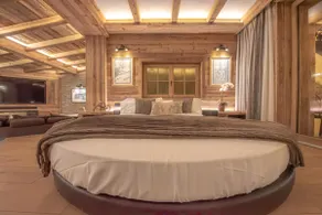 'Le Chalet Suite' mit Bergblick, privater Terrasse und WLAN - Image 3