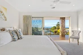 The Dromana Beach House - Stunning Views - Image 2