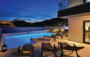 Luxury Dream House - Image 2