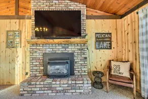 Pelican Lake Getaway on Stunning Peninsula! - Image 5