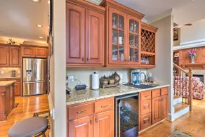 Luxury Estate: Game Room & Pickleball Court - Image 5