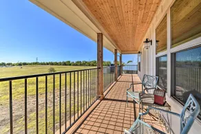 Dog-Friendly Apartment ~ 32 Mi to Fort Worth! - Image 3