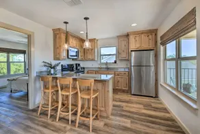 Dog-Friendly Apartment ~ 32 Mi to Fort Worth! - Image 2