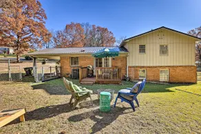 Modern Birmingham Escape w/ Yard + Fire Pit! - Image 3