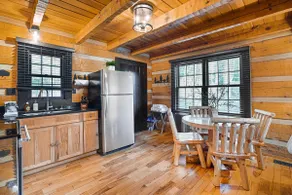 Perfect Family Cabin - 5 Acres. 2 miles to trails - Image 3