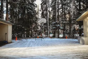 Large Central Home|Themed|Arcades|Basketball Court - Image 3