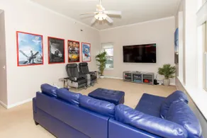 Spacious condo just minutes to the sports complex, ferry launch & Cedar Point! - Image 5