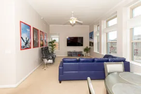 Spacious condo just minutes to the sports complex, ferry launch & Cedar Point! - Image 4