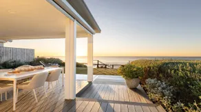 Absolute beachfront on surf beach - Image 5