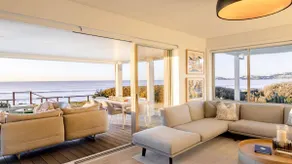 Absolute beachfront on surf beach - Image 4