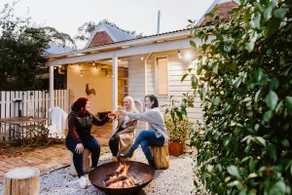 Riddell Cottage - A Federation Hideaway in Town - Image 5