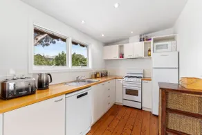 Springs Beach House - Image 5