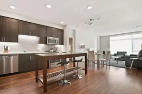 Modern 2BR Perfect for G00gle w/Parking, Pool & Gym - Image 3