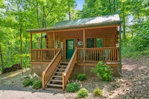Hot Tub Cabin Only 5 Mins From Patoka Lake! - Image 3