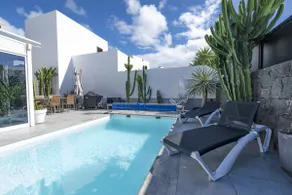 Villa mit Grill, Terrasse und privatem Pool | Bergblick - Image 2