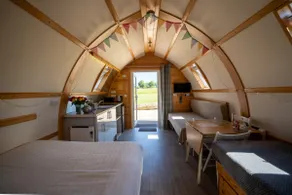 Large-Hot Tub-Cabin-Private Bathroom with - Image 5