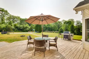 Calm Columbia Haven: Outdoor Pool, Hot Tub! - Image 2