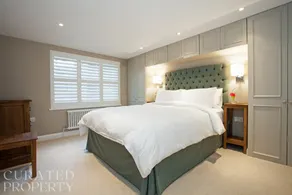 Luxury 2-Bed Marylebone Georgian House with Private Garden & Office - Image 4