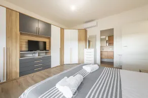 Estay - Giulia's House - AirCon - WiFi - Parking - Image 4
