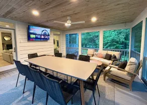 Luxury Redo: Hot Tub, Playroom, Sleeps 12 - Image 2